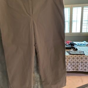 Talbots cream capris